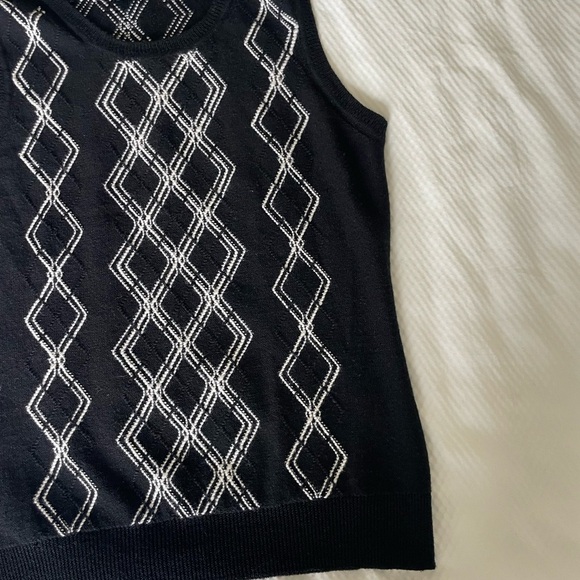Brooks Brothers Wool Black Sleeveless Top Vest with White Geometric Pattern - Picture 2 of 6